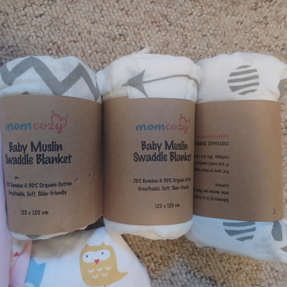 Crib bedding - Picture 2 of 2